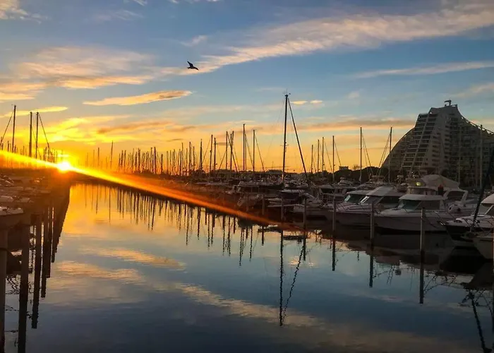 Reve Bleu Pyramide Vue Port Hyper Centre Wifi Parking Prive Gratuit *