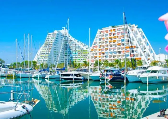Apartament Reve Bleu Pyramide Vue Port Hyper Centre Wifi Parking Prive Gratuit *